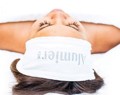 Revive Beauty Salon Plymouth for Alumier Treatments, CACI Treatments, HD Brows, Microderm Abrashion, relaxing massages, aromatherapy, reflexology, facials, gel nails, and waxing Alumier-plymouth-beauty-salon-plymouth-Alumier-treatments-plymouth-revive-beauty-salon
