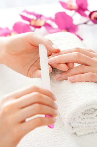 Revive Beauty Salon Plymouth for Alumier Treatments, CACI Treatments, HD Brows, Microderm Abrashion, relaxing massages, aromatherapy, reflexology, facials, gel nails, and waxing plymouth-beauty-salon-plymouth-beauty-treatments-revive-beauty-salon