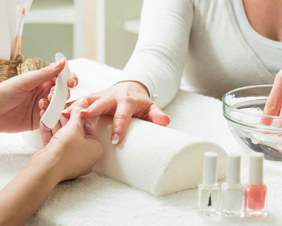 manicures-pedicures-plymouth-beauty-salon-plymouth-manicure-pedicure-treatments-plymouth-revive-beauty-salon